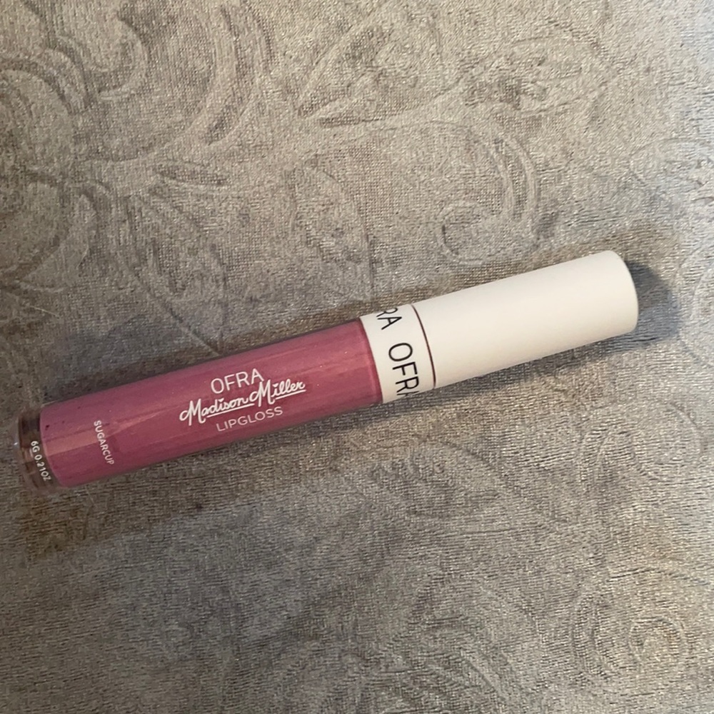Ofra Madison Miller lipgloss in sugarcup